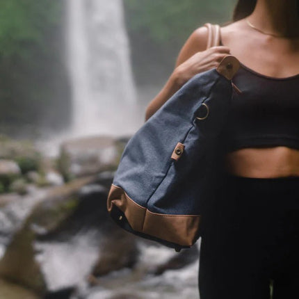 16 oz. rcanvas large weekend bag - hospitality