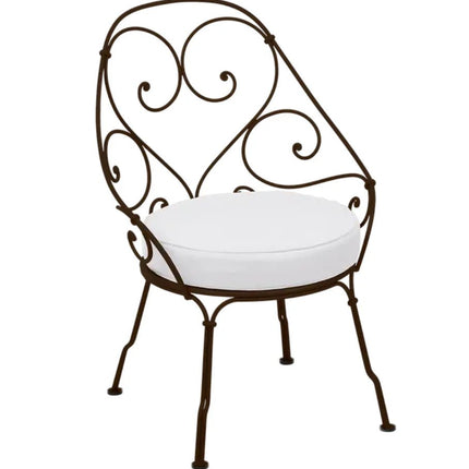 1900 Carbriolet Armchair - hospitality