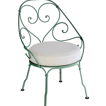1900 Carbriolet Armchair - hospitality