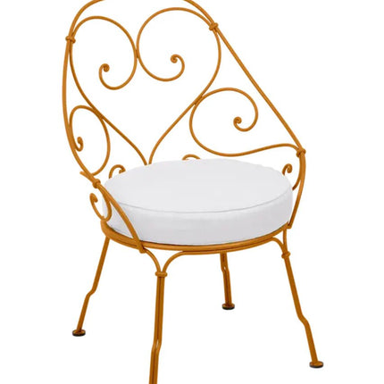 1900 Carbriolet Armchair - hospitality