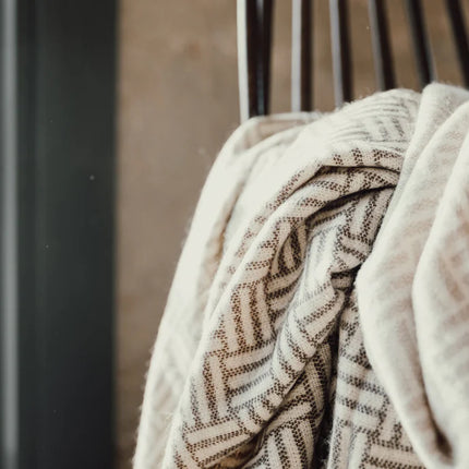 Leno Blanket - Custom Wood Designs
