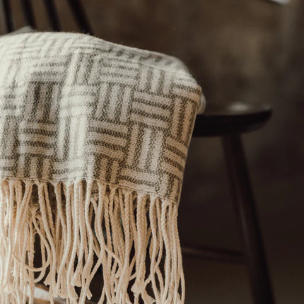 Leno Blanket - Custom Wood Designs
