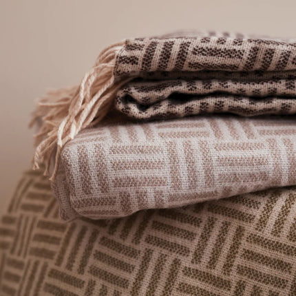 Leno Blanket - Custom Wood Designs