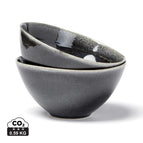 Stoneware / black / 15.5 x 15.5 x 8 cm