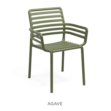  UV-stable resin outdoor chair