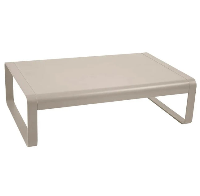  ideal for outdoor garden or restaurant settings.