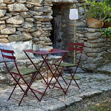  with a sleek metal design suitable for restaurant or hospitality use.