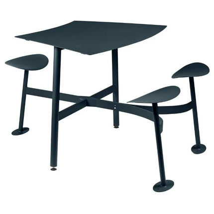  outdoor metal furniture for hospitality and outdoor spaces