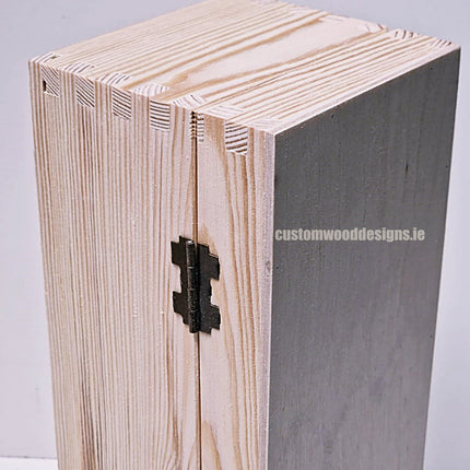 Hinged Lid 1 Bottle Box - Natural x25 Custom Wood Designs __label: Multibuy Bottle Box Bottle Boxes gift box Gift Boxes Single bottle box wooden Box CustomWoodDesignsIrelandCorporategiftboxesBottleBoxesGiftingboxesforbottleslaserengravedbottleboxespersonalisedbottleboxesCorporateboxesrusticboxwinebo_10_d2f74119-b8e9-47b5-b673-3a38