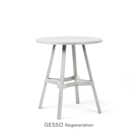  suitable for patio or garden use.