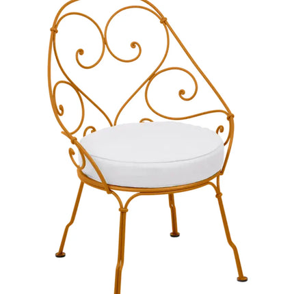  stylish garden furniture for outdoor seating.