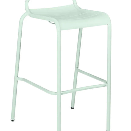  outdoor dining furniture for restaurant or home use.