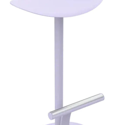  suitable for outdoor hospitality settings like restaurants and hotels.