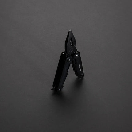  and stainless steel construction for versatile use.