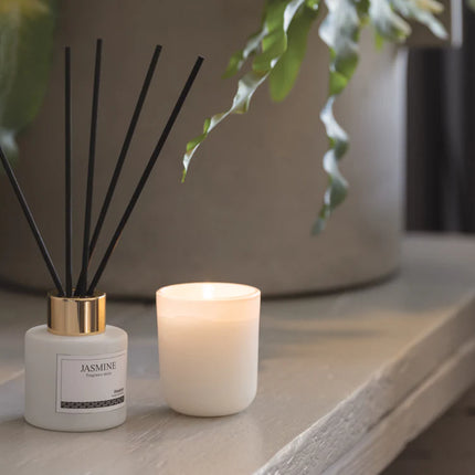 Ukiyo candle and fragrance sticks gift set with scented candles and aromatic sticks for home decor and relaxation.