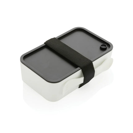  eco-friendly food container for home and outdoor use.