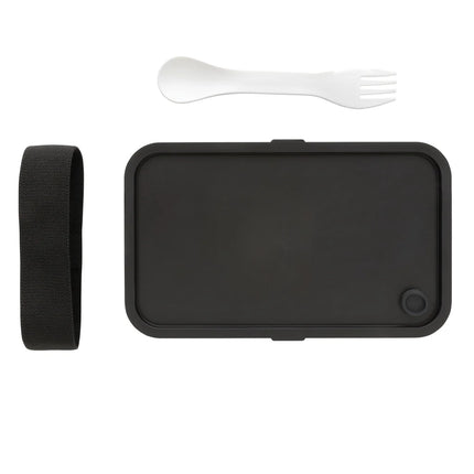 durable food storage container for home and outdoor use.
