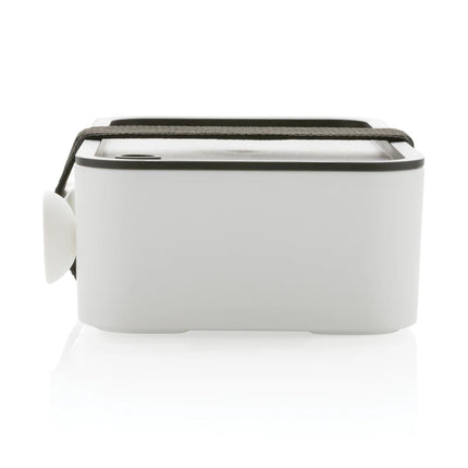  durable home and living container for meals and snacks.