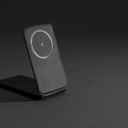 Swiss Peak RCS rPU 15W 3-in-1 magnetic wireless charger for phones and tablets