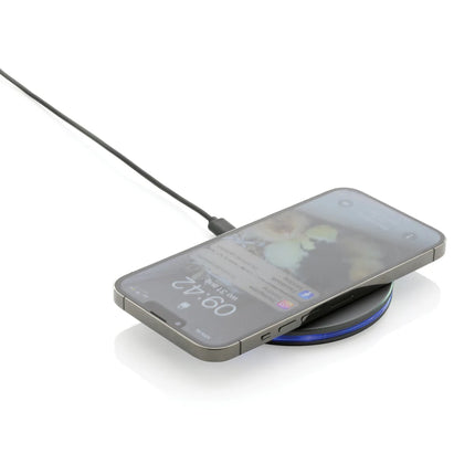 XD Xclusive Terra RCS recycled aluminium 10W wireless charger for phones and tablets with sleek