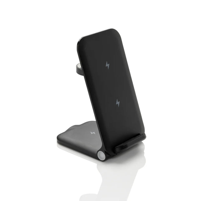  with multiple charging ports visible.