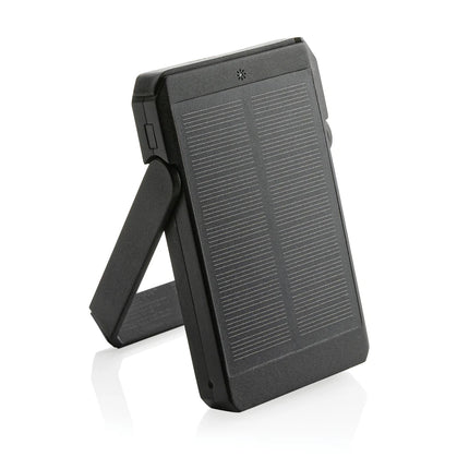 XD Xclusive Skywave RCS plastic solar powerbank 5000mAh with 10W wireless charging for phones and tablets.