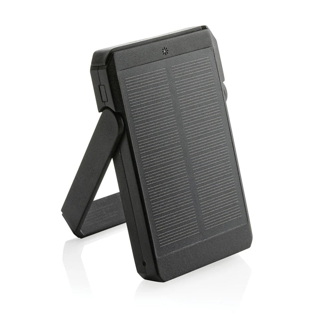 XD Xclusive Skywave RCS plastic solar powerbank 5000mAh with 10W wireless charging for phones and tablets.