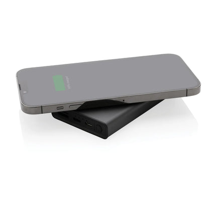 XD Xclusive Terra RCS recycled aluminium 5000mAh powerbank with 5W wireless charging for phones and tablets.