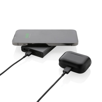 XD Xclusive Terra RCS recycled aluminium 5000mAh powerbank with 5W wireless charging for phones and tablets.