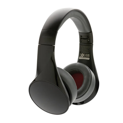 Motorola MOTO XT500 wireless over-ear headphones with padded ear cups and adjustable headband