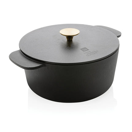 Large Ukiyo cast iron pan for cooking
