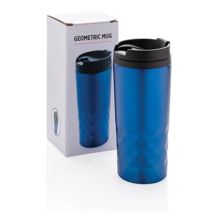 Geometric-designed drinkware mug from XD Collection with black and white angular pattern