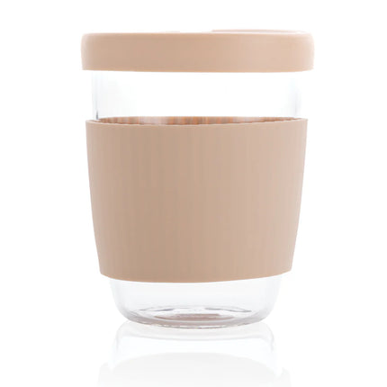 Ukiyo borosilicate glass drinkware with silicone lid and sleeve