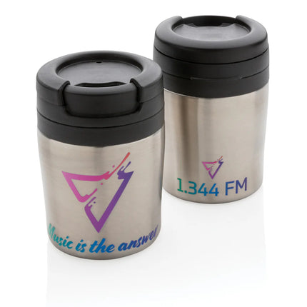  designed for hot beverages on the go.