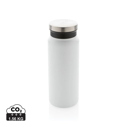  600ML drinkware with sleek design and secure lid for hot or cold beverages.