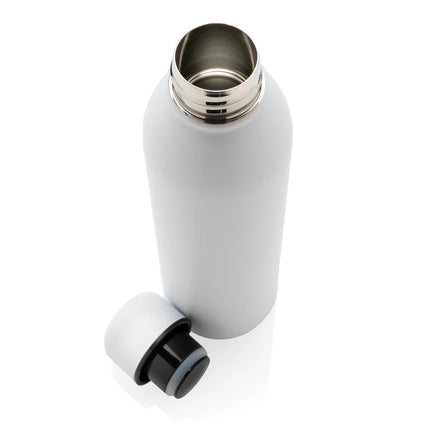  500ML drinkware with a sleek design and secure lid for cold or hot beverages.
