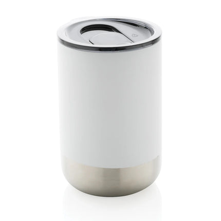  durable design for on-the-go beverages.