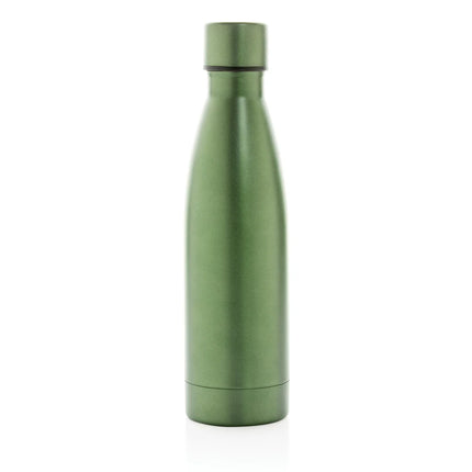  durable drinkware with a sleek design and secure lid.