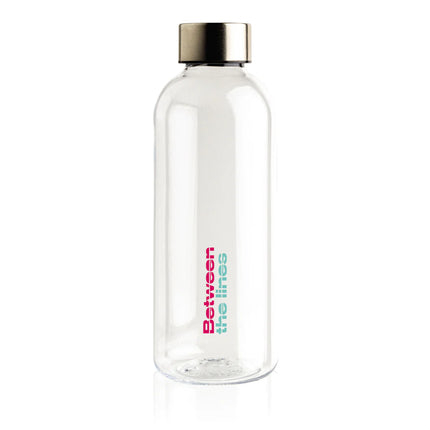  showcasing durable drinkware with secure cap and sleek design.