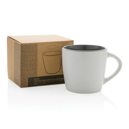 Ceramic mug with colored inner