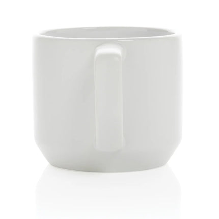  stylish drinkware with a sleek design and smooth finish.