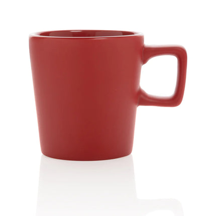 White ceramic modern coffee mug from XD Collection