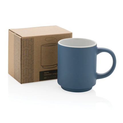  suitable for hot beverages.