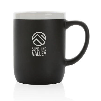 Ceramic drinkware mug with white rim