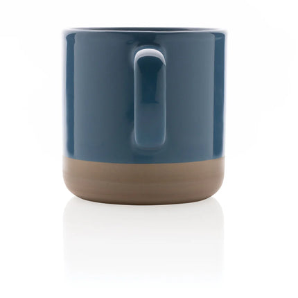  stylish drinkware with a smooth finish and comfortable handle.