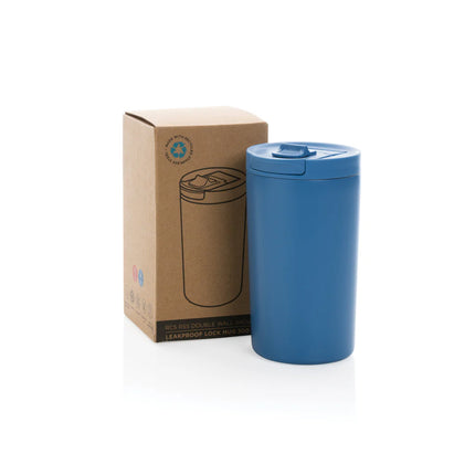  with sleek design and secure lid.