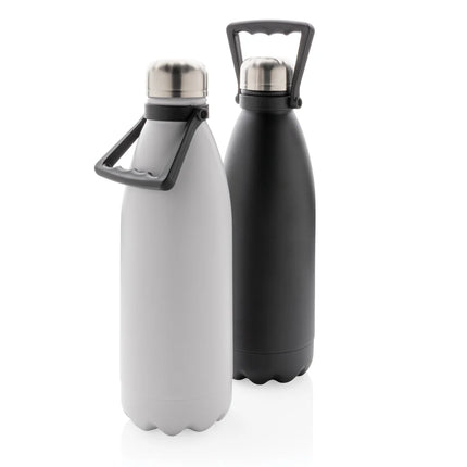  durable drinkware with insulated design.