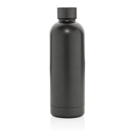  durable drinkware with sleek design and secure lid.