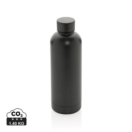  durable drinkware with sleek design and secure lid.