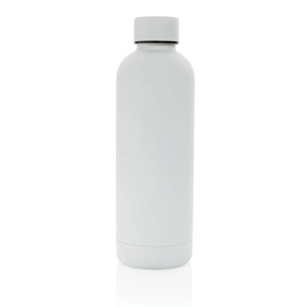  durable drinkware with a sleek design for on-the-go use.